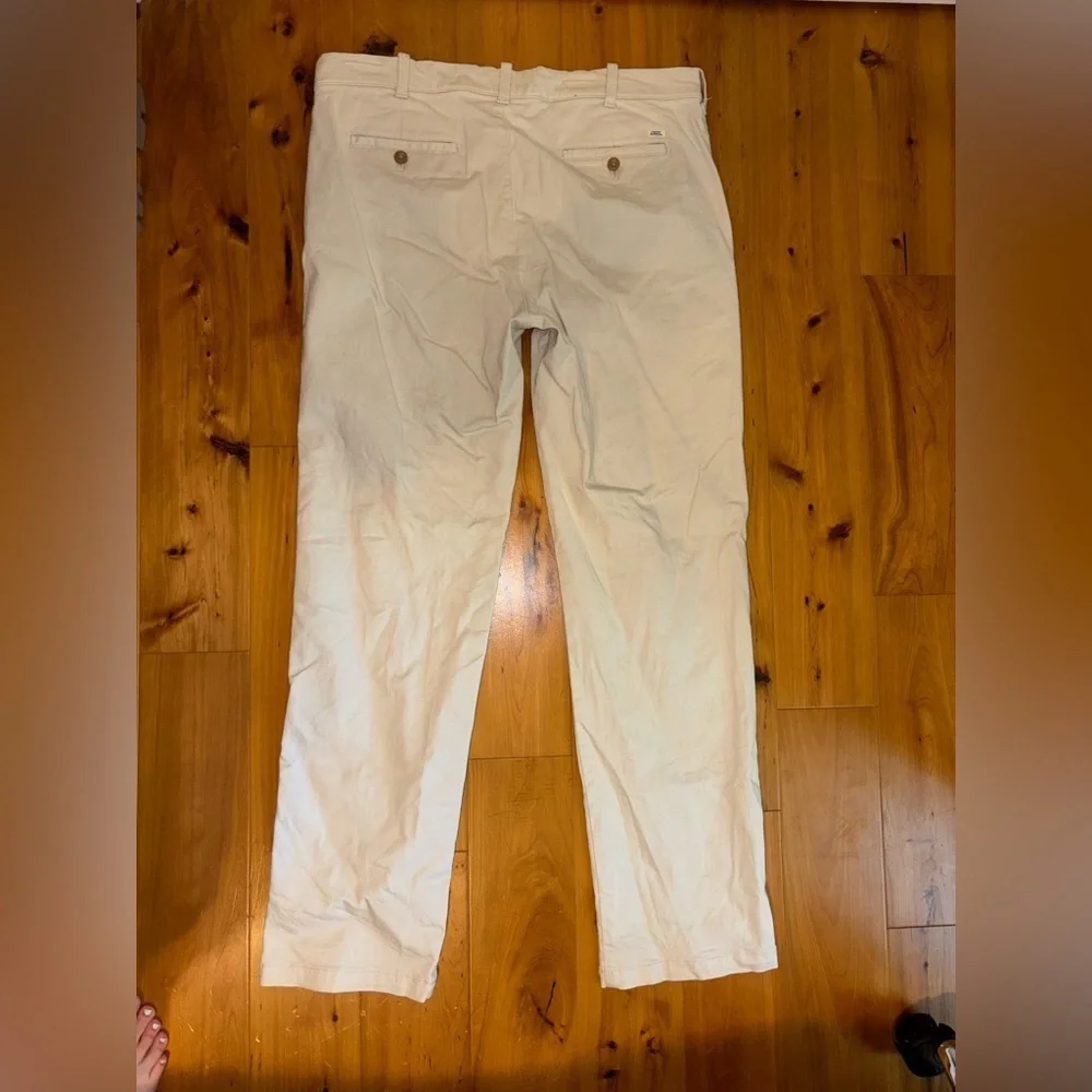 Izod Men's Khaki Pants